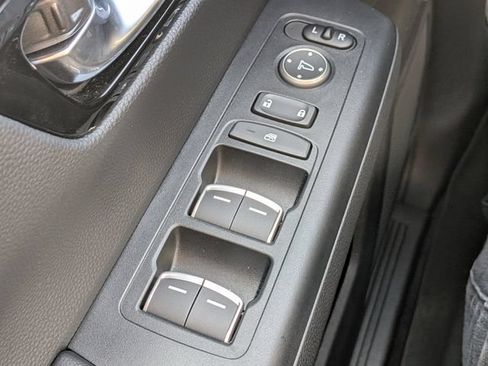 Used 2025 Honda CR-V EX-L image 23