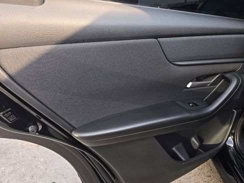 Used 2025 MAZDA CX-90 3.3 Turbo w/ Select Package image 33