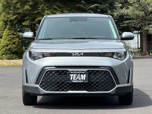 Certified 2023 Kia Soul LX FWD image 9