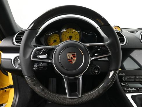 Used 2025 Porsche 718 Cayman image 11