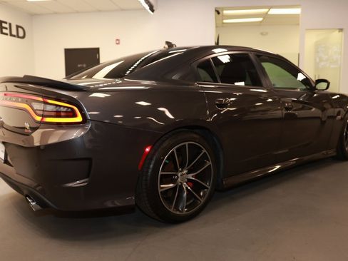 Used 2016 Dodge Charger R/T Scat Pack w/ Technology Group image 7