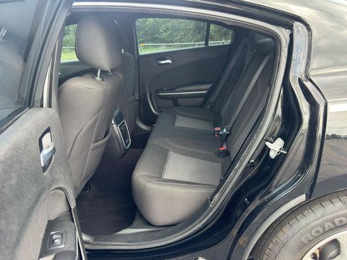 Used 2023 Dodge Charger SXT RWD image 13