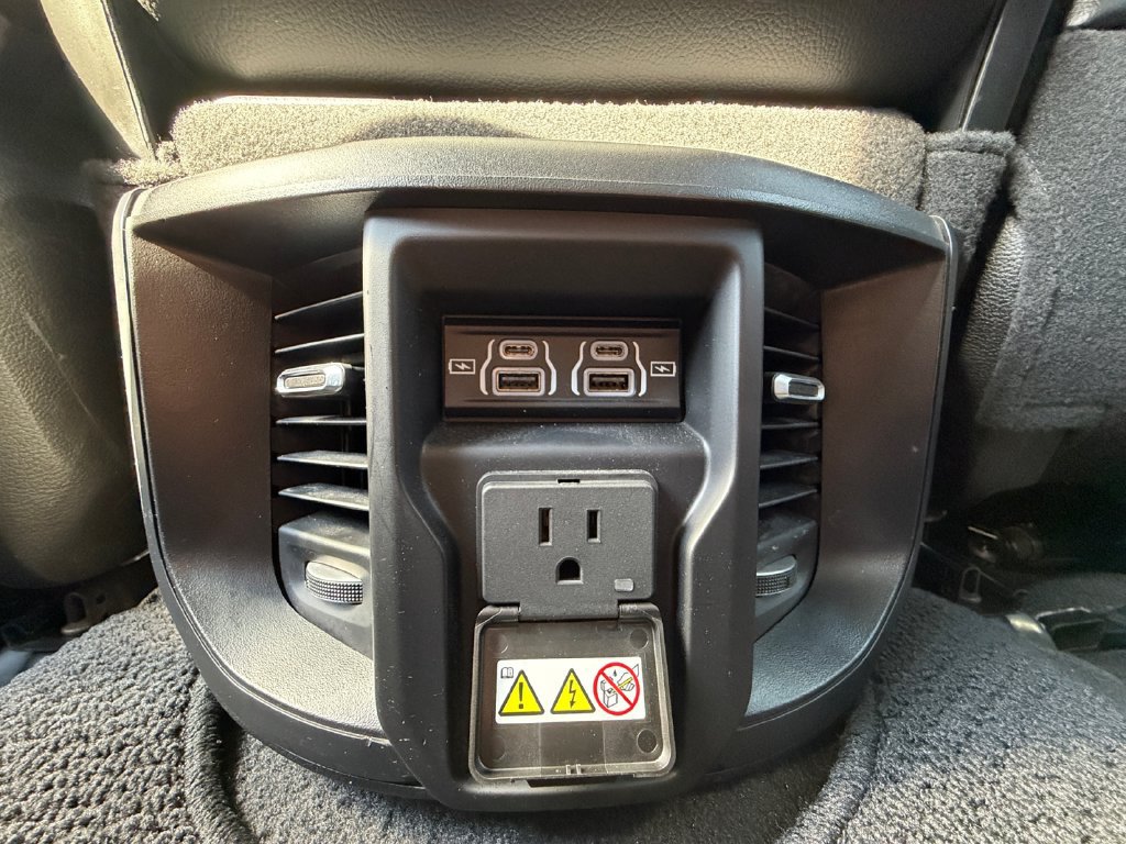 Used 2024 RAM 2500 Laramie w/ Safety Group AWD/4WD image 16