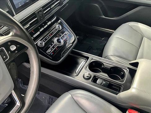 Used 2021 Lincoln Corsair FWD image 15