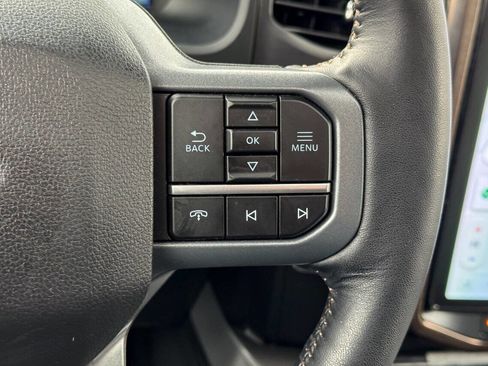 Used 2024 Ford F150 Lightning Lariat image 39