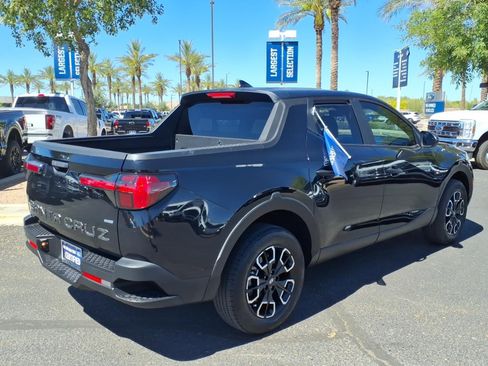Used 2024 Hyundai Santa Cruz SEL AWD/4WD image 4