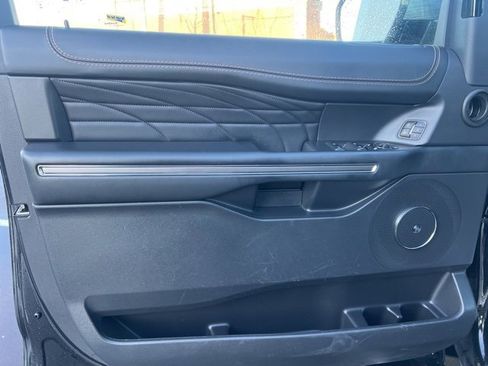 Used 2023 Ford Expedition Max Platinum image 23