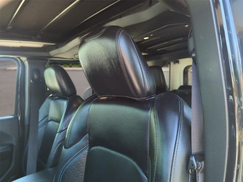 Used 2024 Jeep Wrangler High Altitude AWD/4WD image 15