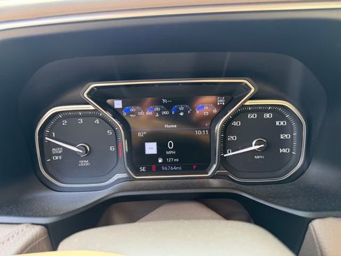 Used 2021 GMC Yukon XL Denali w/ Denali Premium Package AWD/4WD image 12