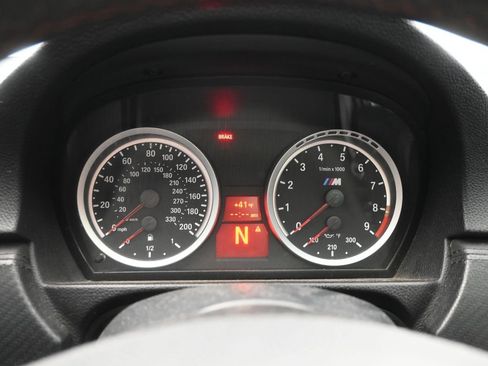 Used 2013 BMW M3 Coupe w/ Premium Pkg image 19