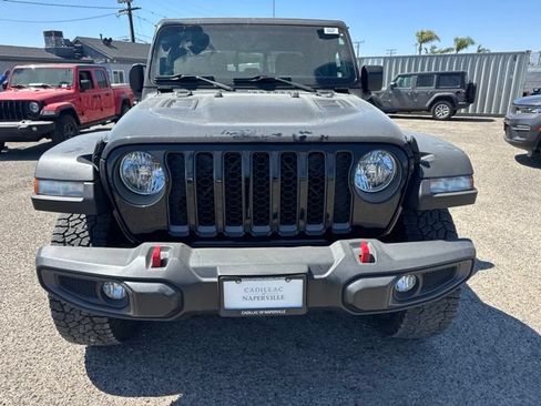 Used 2023 Jeep Gladiator Rubicon w/ Cold Weather Group AWD/4WD image 2