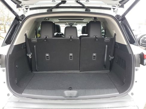 New 2026 Nissan Pathfinder SL w/ SL Premium Package AWD/4WD image 7