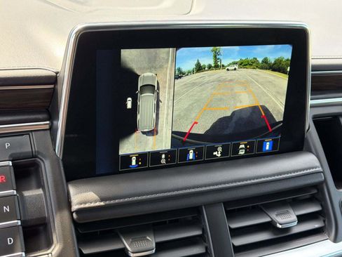 Used 2023 Chevrolet Tahoe LT w/ Luxury Package RWD image 21