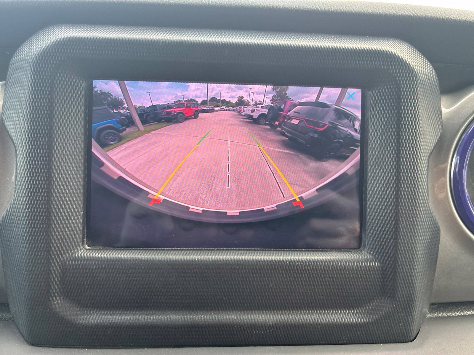 Used 2021 Jeep Wrangler Unlimited Sahara AWD/4WD image 30