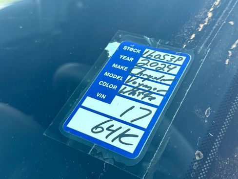 Used 2024 Chrysler Voyager LX FWD image 26