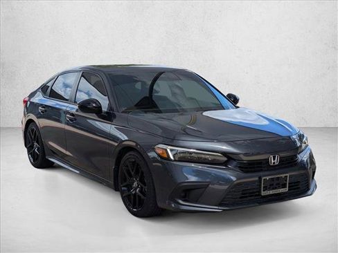 Used 2024 Honda Civic Sport image 3