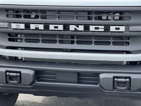 New 2026 Ford Bronco Big Bend w/ Black Diamond Package AWD/4WD image 37