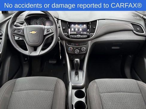 Certified 2022 Chevrolet Trax LS w/ Tint and Cruise Package image 16