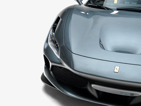 Used 2022 Ferrari F8 Tributo RWD image 26
