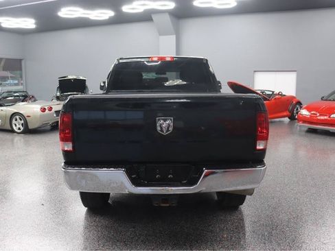 Used 2018 RAM 2500 Tradesman w/ Chrome Appearance Group RWD image 4