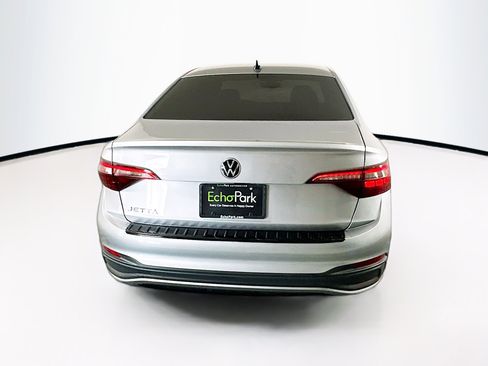 Used 2024 Volkswagen Jetta Sport FWD image 7