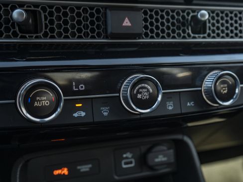 Used 2023 Honda Civic Sport image 33