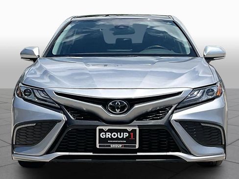 Used 2024 Toyota Camry XSE FWD image 4