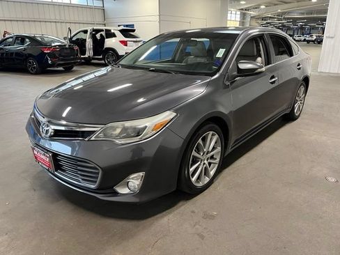 Used 2014 Toyota Avalon XLE Touring FWD image 7