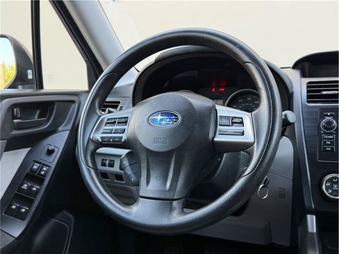Used 2015 Subaru Forester 2.5i Premium w/ All-Weather Package AWD/4WD image 13