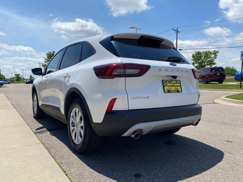Used 2025 Ford Escape Active FWD image 7