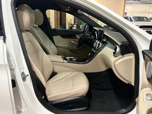 Used 2018 Mercedes-Benz C 300 4MATIC Sedan image 18
