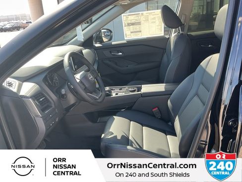 New 2026 Nissan Rogue SV w/ SV Premium Package image 17