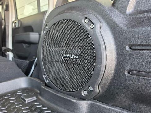 Used 2020 Jeep Wrangler Unlimited Sahara AWD/4WD image 32