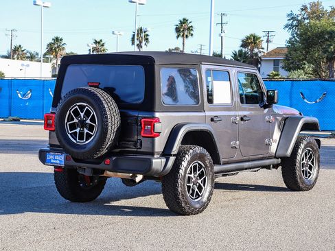 Used 2024 Jeep Wrangler Unlimited Rubicon w/ Convenience Group image 10