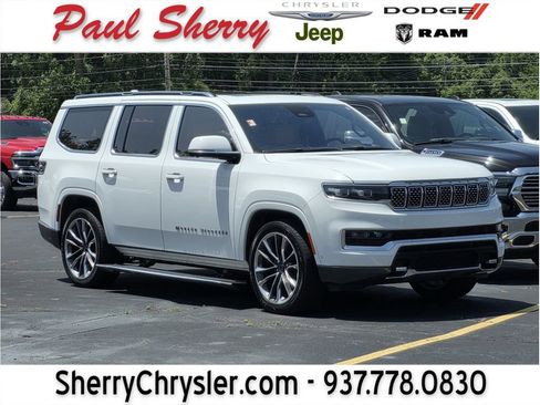 Used 2022 Jeep Grand Wagoneer Series III w/ Rear Seat Video Group 1 AWD/4WD image 1