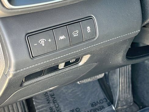 Used 2023 Hyundai Santa Fe SEL w/ Premium Package image 13