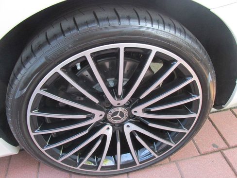 Used 2021 Mercedes-Benz S 580 4MATIC Sedan image 95