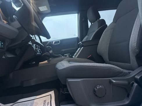 Used 2022 Ford Bronco Big Bend image 13