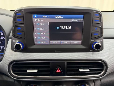Used 2020 Hyundai Kona SE FWD image 25