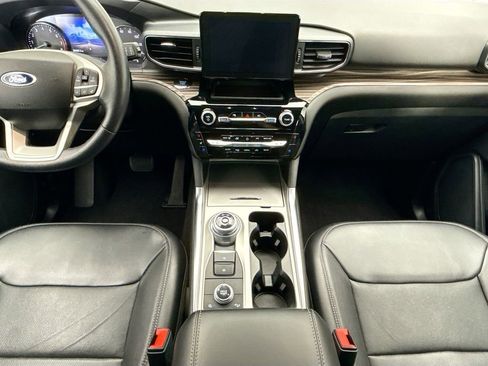 Used 2023 Ford Explorer Limited w/ Equipment Group 301A image 13