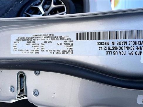 Used 2025 Jeep Compass Limited image 36