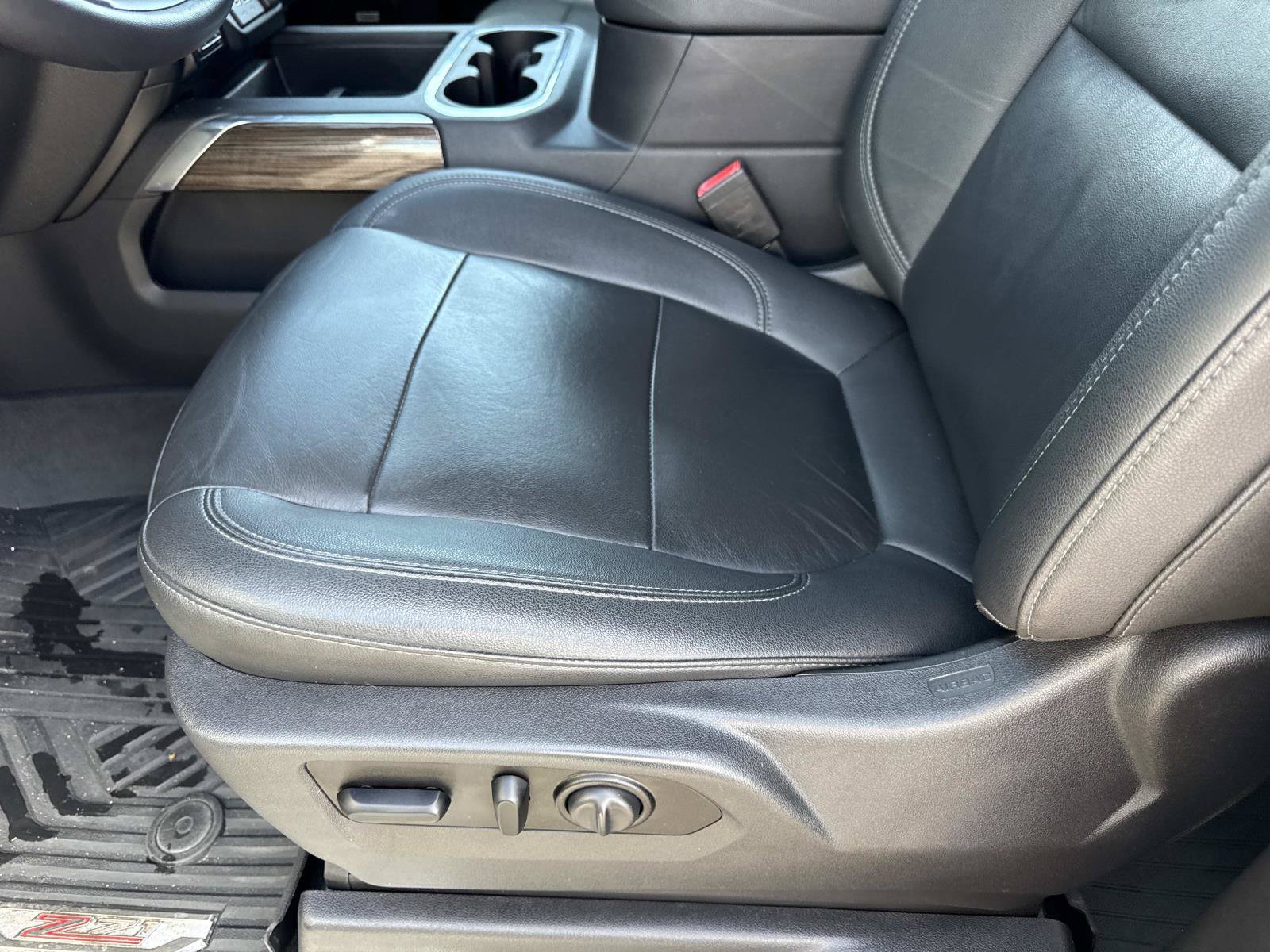 Used 2021 Chevrolet Silverado 1500 RST w/ All Star Edition Plus AWD/4WD image 19