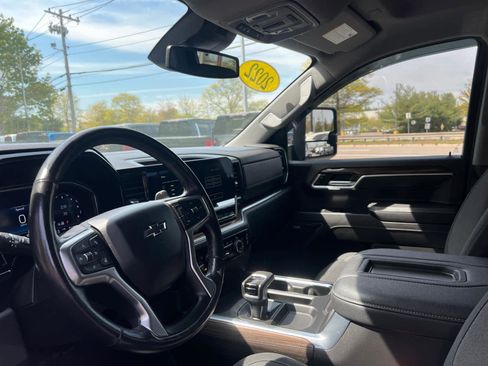 Used 2022 Chevrolet Silverado 1500 RST w/ Convenience Package II AWD/4WD image 14