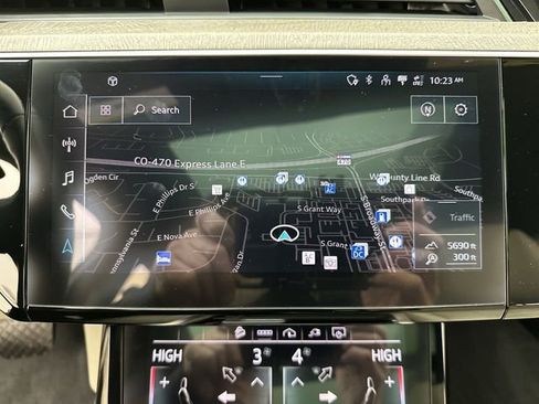 Certified 2024 Audi Q8 e-tron Premium Plus w/ Premium Plus Package image 18