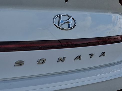 Used 2020 Hyundai Sonata SEL w/ Premium Package image 31