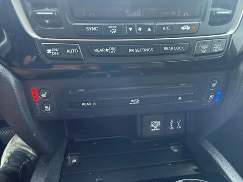 Used 2016 Honda Pilot Elite image 43