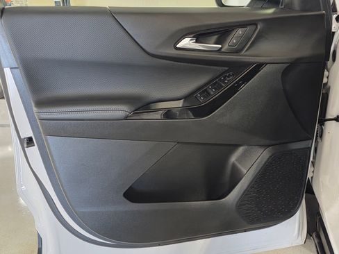 Used 2025 Chevrolet Equinox LT image 20