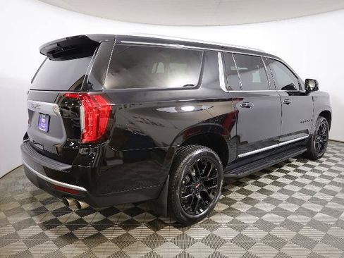 Used 2024 GMC Yukon XL Denali AWD/4WD image 5