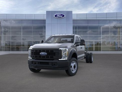 New 2025 Ford F450 XL image 2