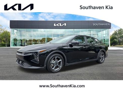 Used 2025 Kia K4 FWD image 1